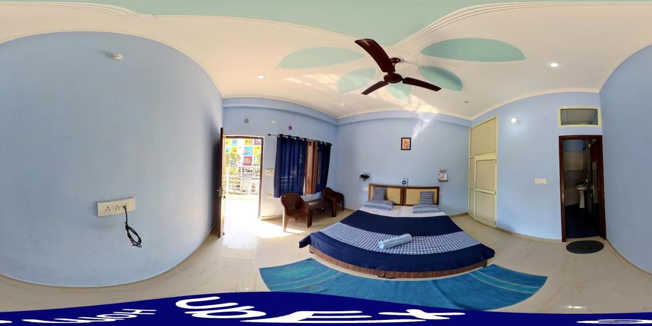 Ubex Home Rishīkesh Esterno foto
